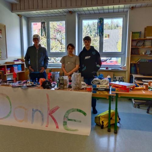 Kinder helfen Kindern