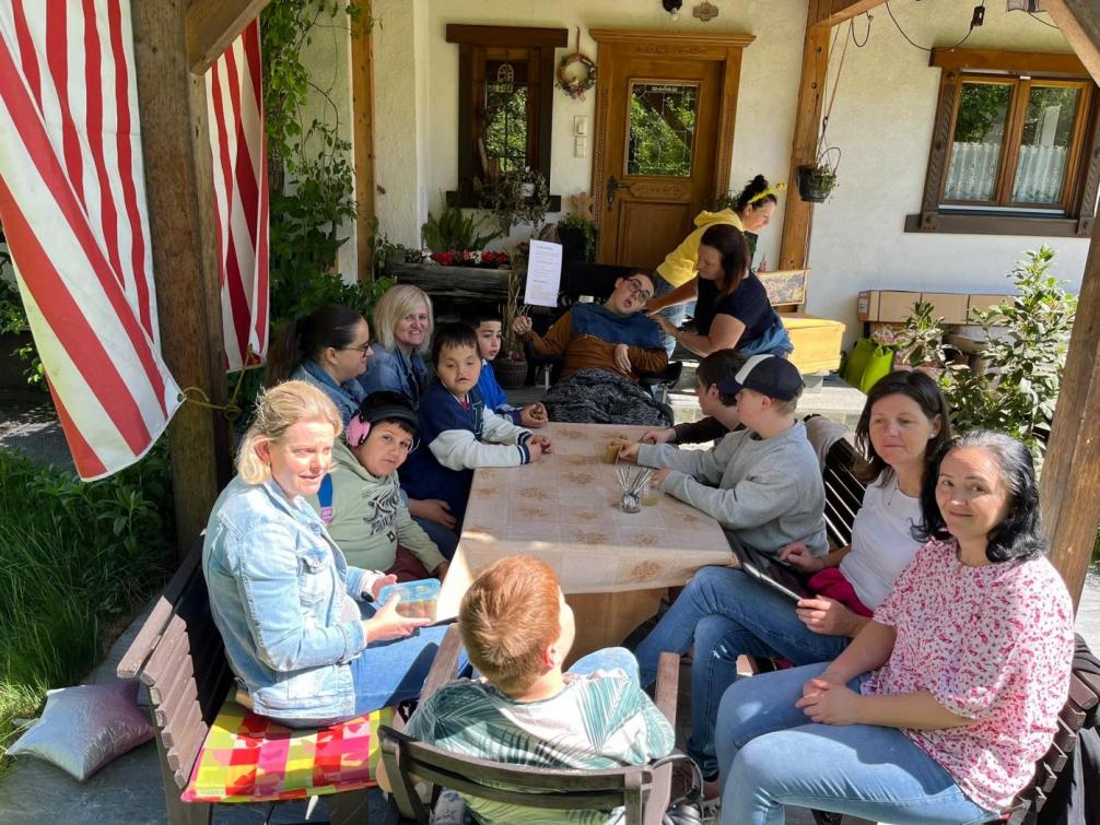 Besuch bei Hanni und den Bienen